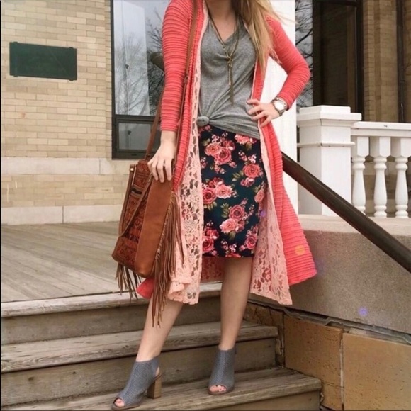 Lularoe Cassie Skirt - Picture 3 of 4